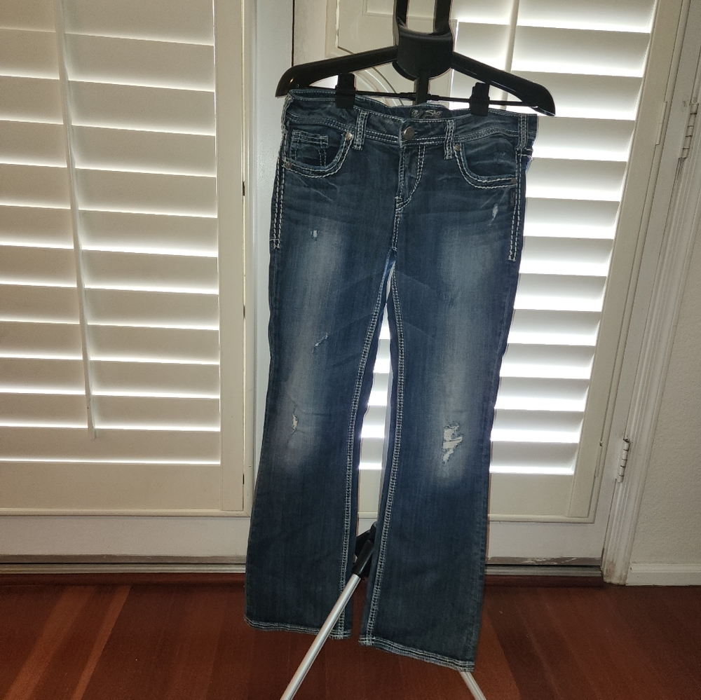 Silver 32x31 Lightly Destructed Jeans